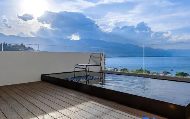 Dali Ruyi At ease Seaview Villa (Bohai Park Branch)