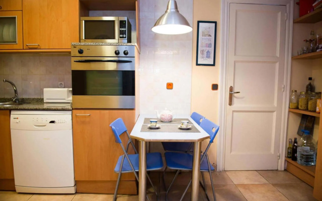 Lovely Apartment at Park Güell