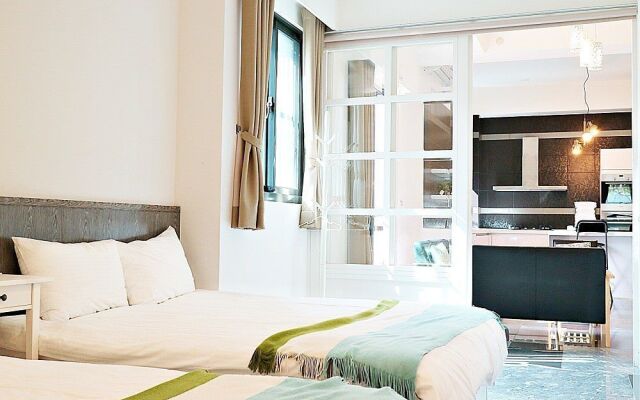 SUN-LIGHT-B&B