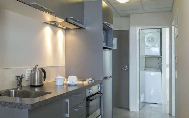 Quality Suites Central Square