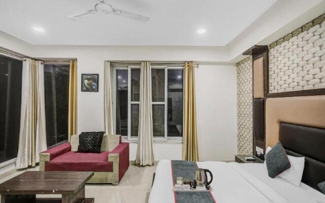 OYO Townhouse 22956 Hotel Grand Residency