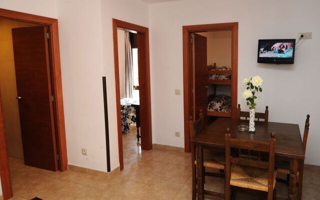 Apartamentos AR Family Caribe