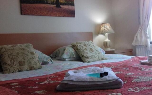 Roseglen Hotel