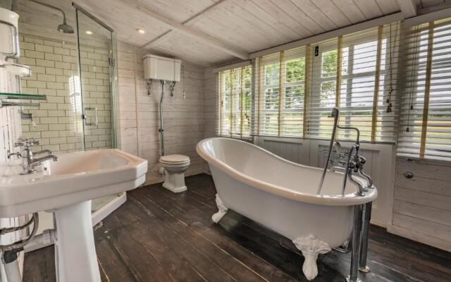 Osea Island Holiday Homes