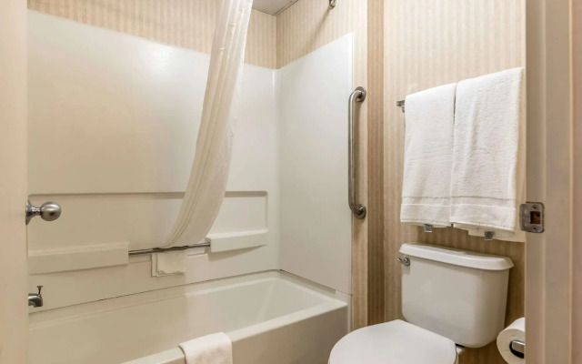 Holiday Inn Express Clemmons