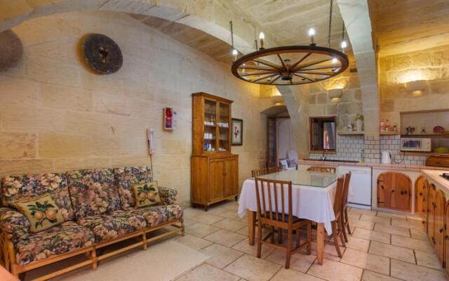 Ta leli farmhouse