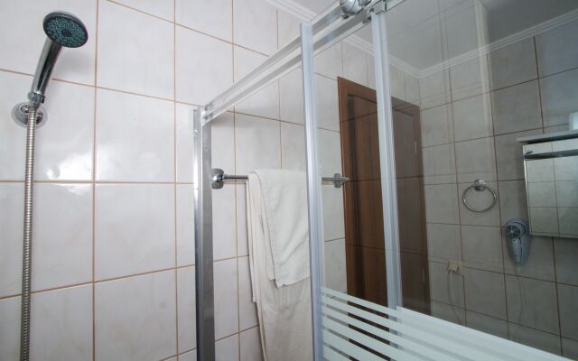 Agarathos Traditional Rooms