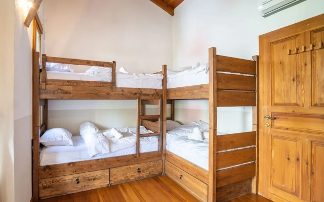 Banana Alaçatı Food & Stay - Adults Only