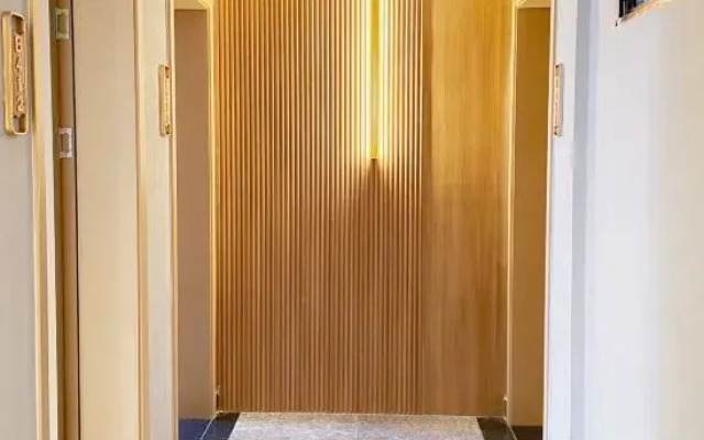 Tianquan Lakeside Cloud Hotel