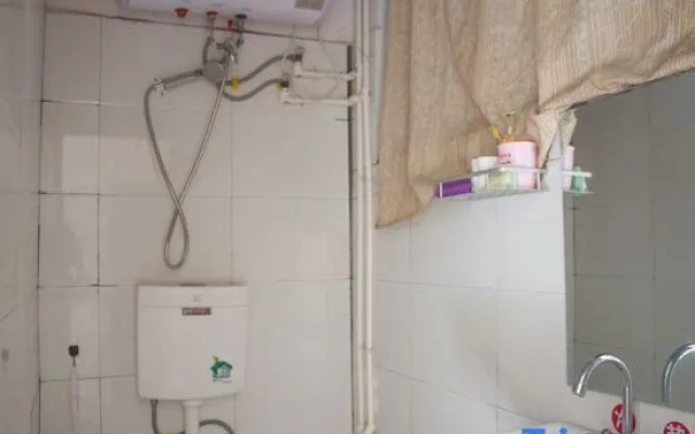 Huixian Youyi Guesthouse – Bathroom – Xinxiang