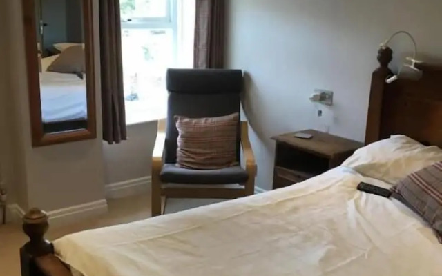 Maypole Farm Guest House