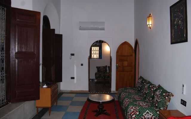 Dar Alami Salaj
