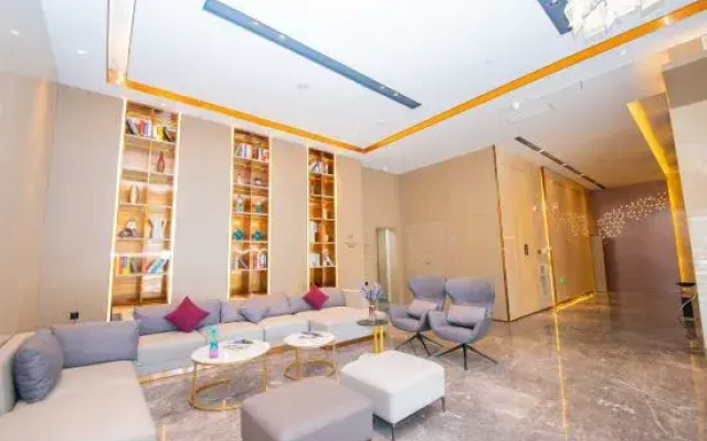 Lavande Hotel(Tongshan Wanda Plaza Yuquanhe Subway Station Store)