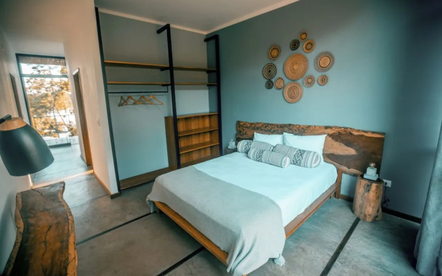 Hotel Enai