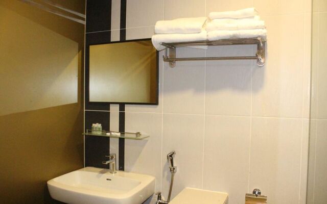 T Hotel Jalan Tar