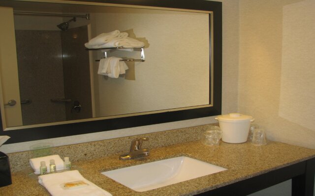 DoubleTree by Hilton Downtown Concord