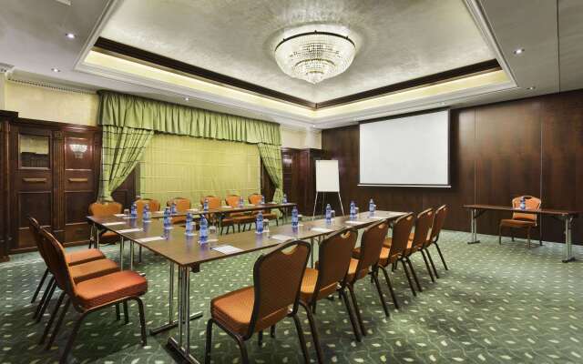 Ramada Hotel & Suites by Wyndham Bucharest North