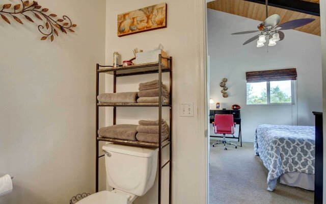 Charming Kailua-kona Apartment Near Hiking & Golf!
