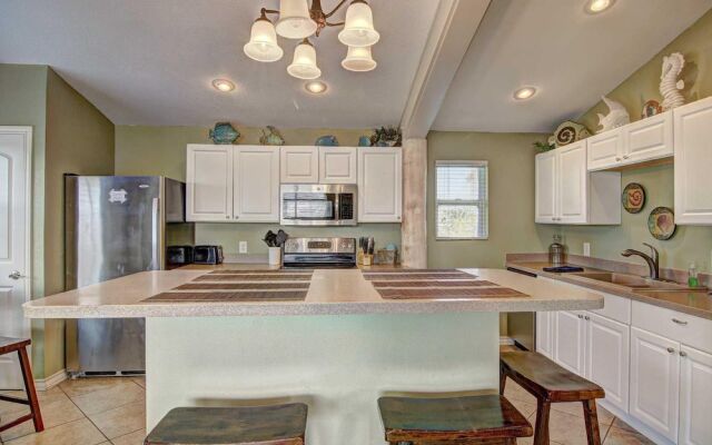 Trojan Paradise - 4 Br Home