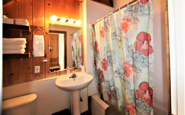 Black Bear Cottage