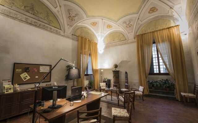 Residenza d'epoca Torre dei Lari