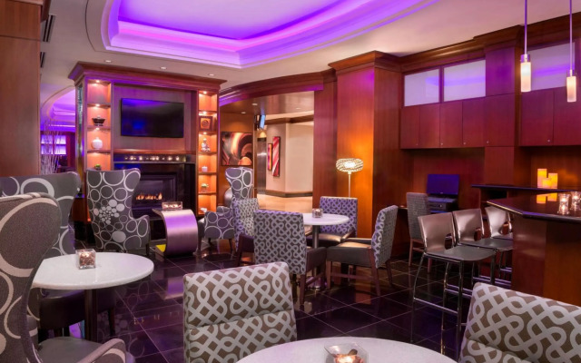 Residence Inn by Marriott Toronto Downtown / Entertainment District