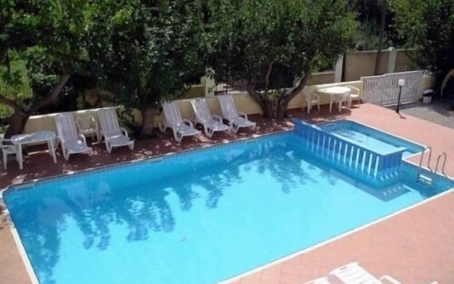Marianthi Hotel