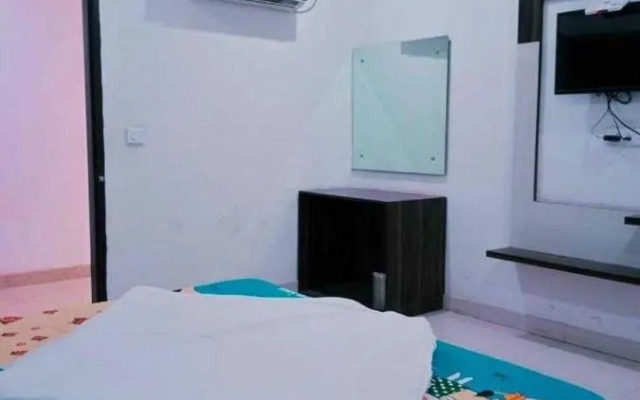Pop 700868 Hotel H5