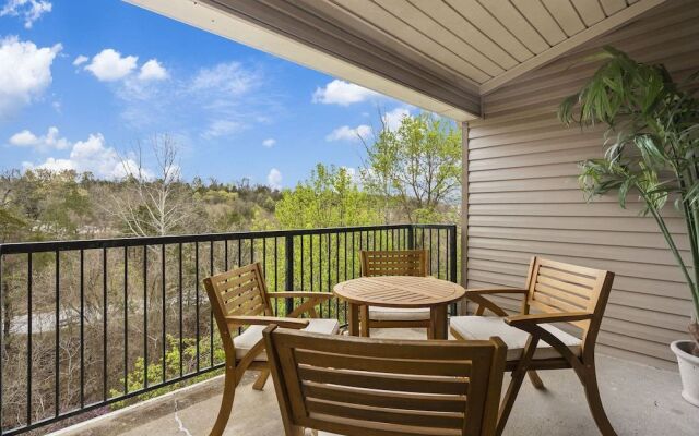 Whiskey's Hillside Retreat -holiday Hills Branson - Golf Resort
