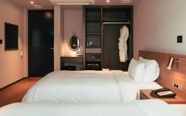 HOMES Red Myeongdong