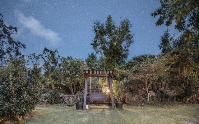 Jeju Supgol Dokchae Pension