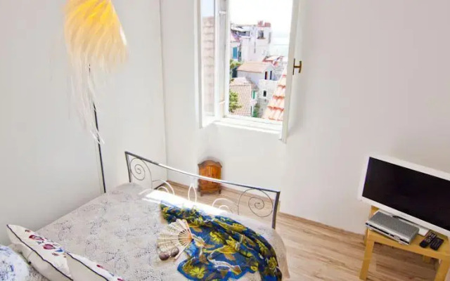 Central City Bruna Apartments