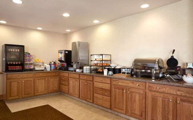 Country Inn & Suites by Radisson, Toledo, OH