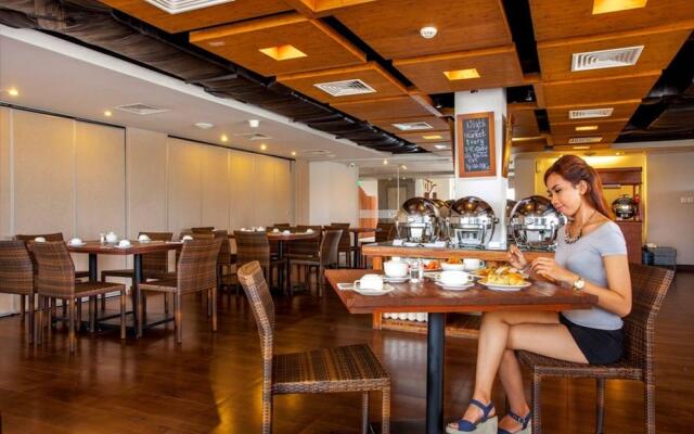 Holiday Inn Express Bali Sunset Road