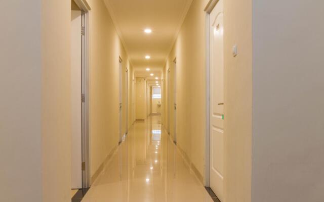 RedDoorz Plus @ Dipatiukur