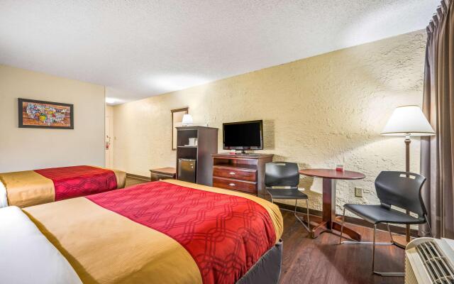 Econo Lodge Corinth