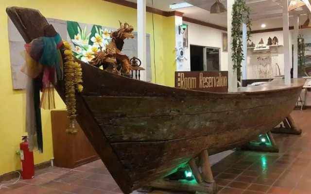 Sea Falcon Hotel