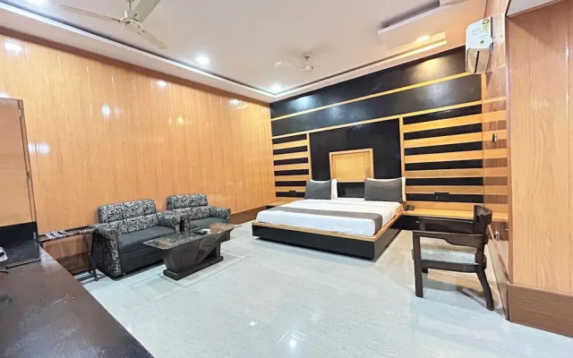 Hotel Rahul Palace by OYO Rooms