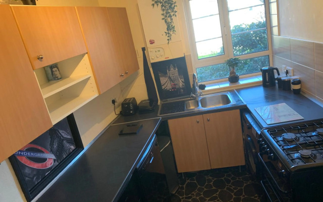 Beddington Park Lodge West