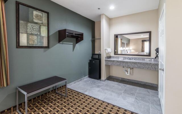 Scottish Inns & Suites