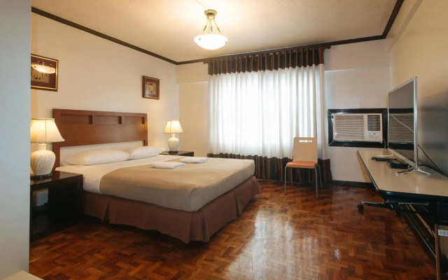 El Rico Suites