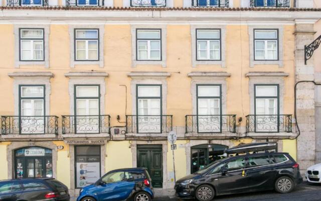 Chiado 4-Bedroom Flat