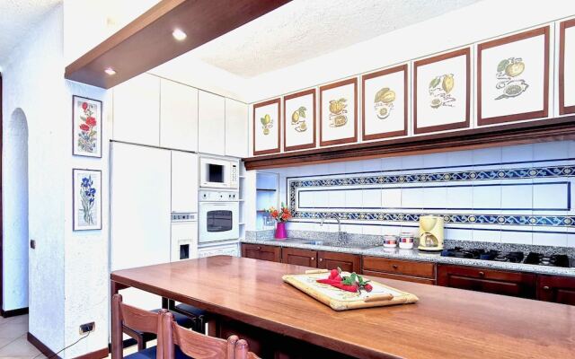 Garden-view| 2 Swimming Pools| Tennis Court| Italian Lakes