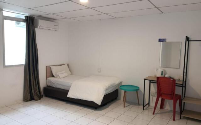 G Star Motel