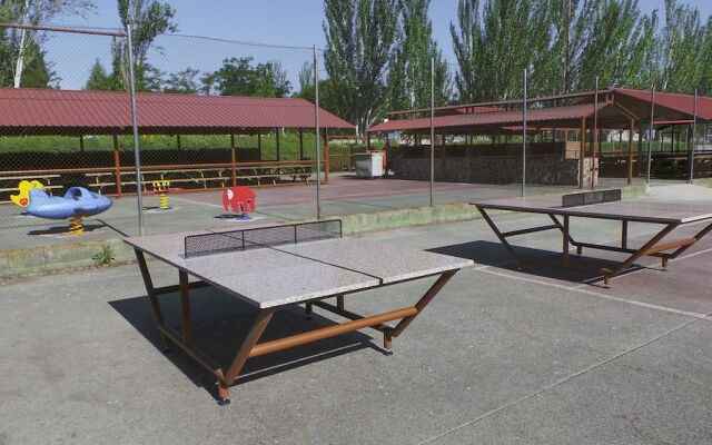 Bungalows Camping Alpha Madrid