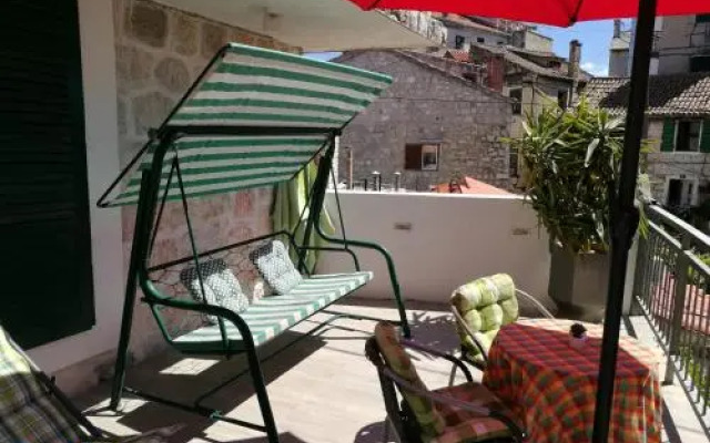 Old stone house in center of Split - San Luke