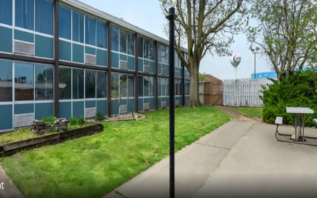 Suburban Studios Fairborn - Dayton