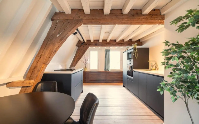 The Hendrik Square Residence