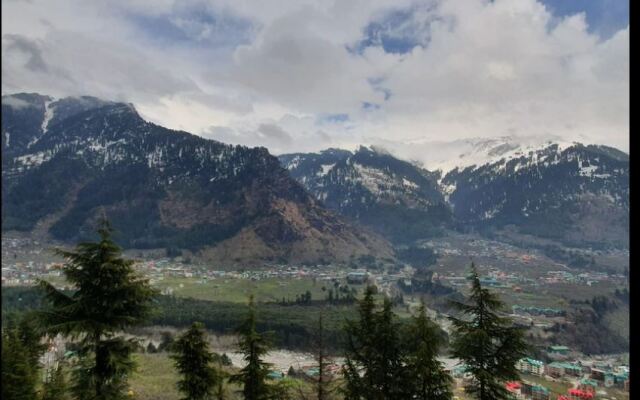 Gezelling In - Vardhan Hills