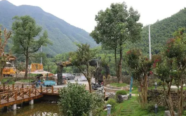 Moon Bay Resort